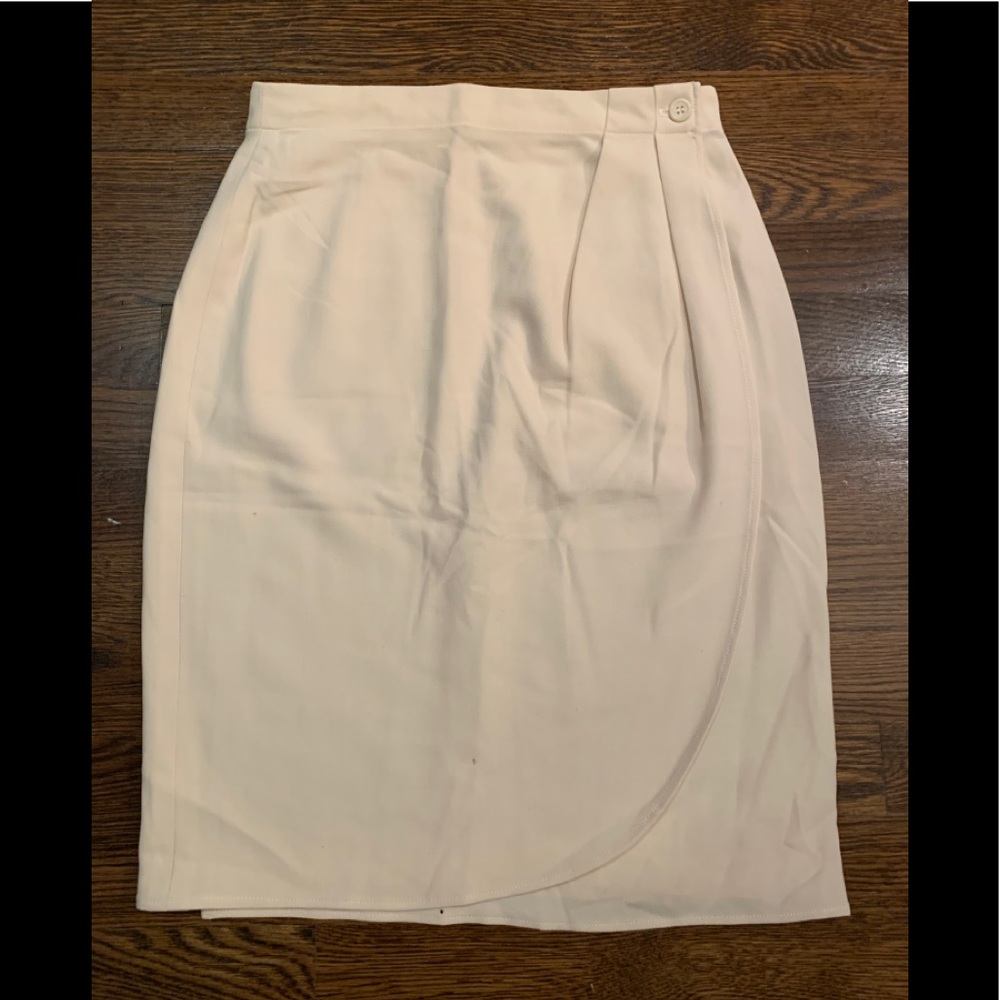 Calvin Klein 100% wool skirt in cream shade